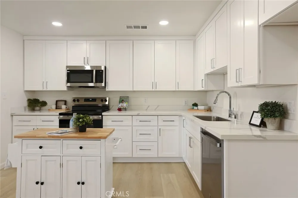 2318 Reile Escalon, CA 95320