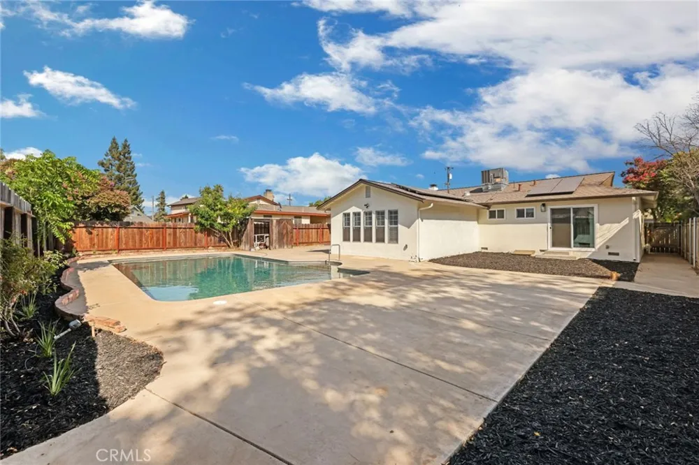 2318 Reile Escalon, CA 95320