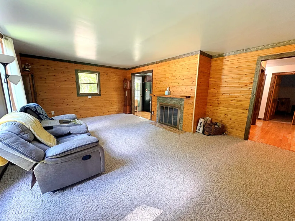 9823 Calgary Drive Morton Township, MI 49346