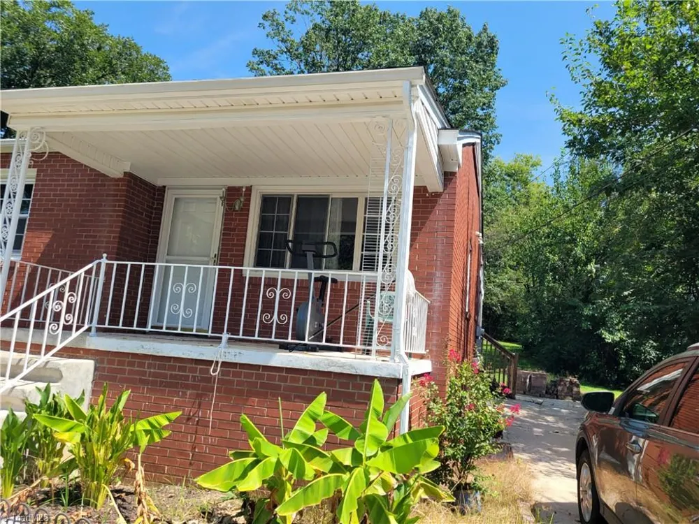 416 Cross Street Burlington, NC 27217