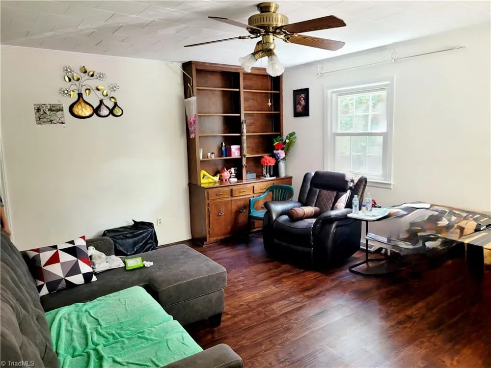 416 Cross Street Burlington, NC 27217