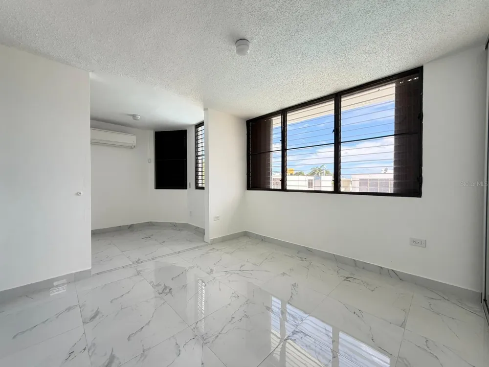 Estancias de San Fernando CALLE 5 #C26 Carolina, PR 00985