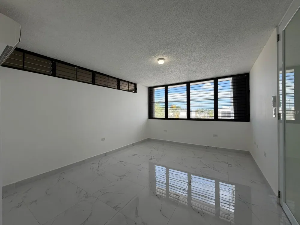 Estancias de San Fernando CALLE 5 #C26 Carolina, PR 00985