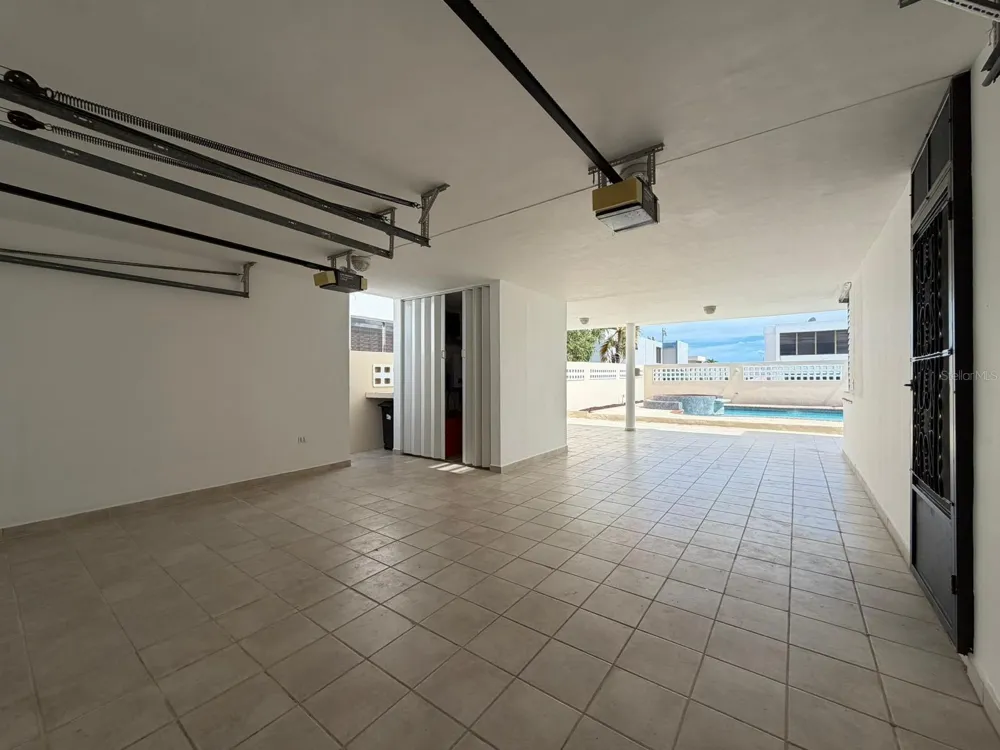 Estancias de San Fernando CALLE 5 #C26 Carolina, PR 00985