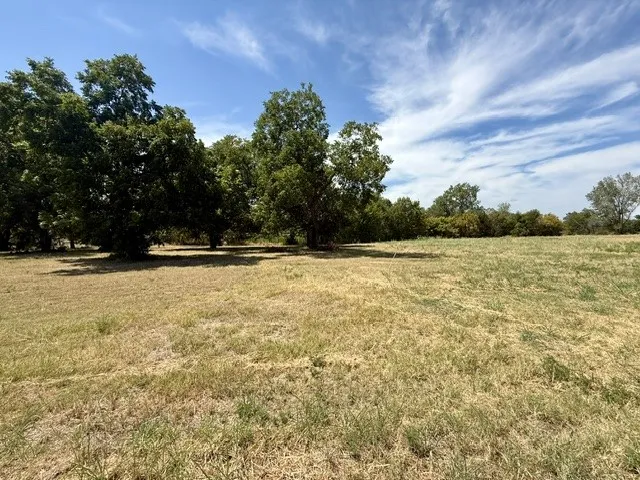 1104 Oneal Street Commerce, TX 75428