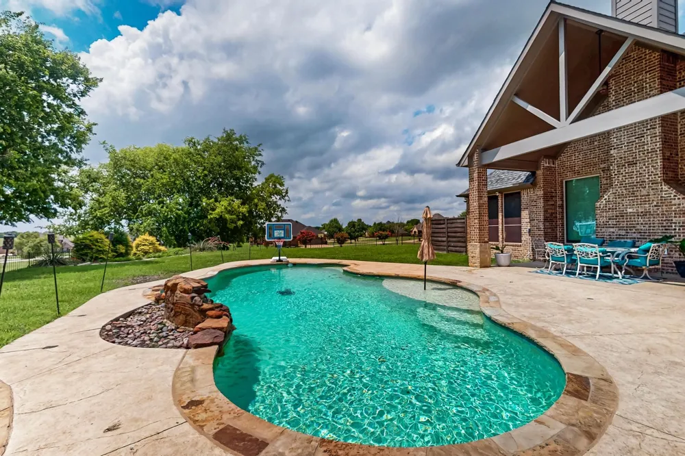 19121 Shortmeadow Forney, TX 75126