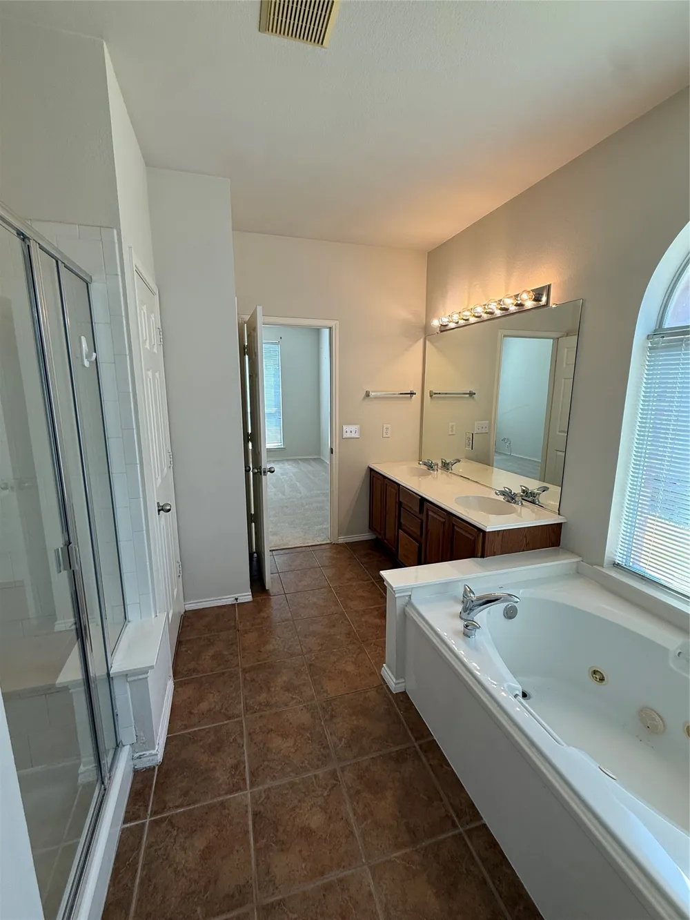 1740 Hidden Brook Drive Grand Prairie, TX 75050