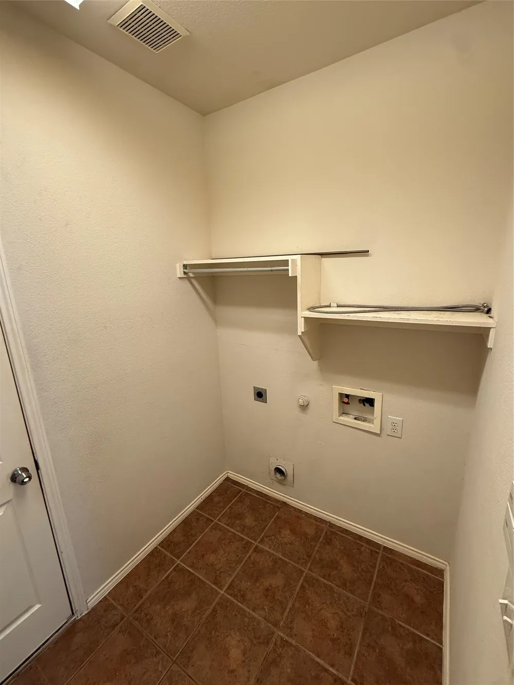 1740 Hidden Brook Drive Grand Prairie, TX 75050