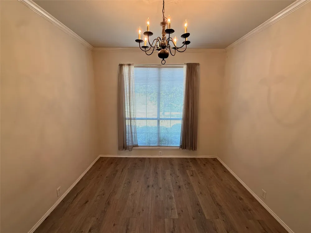 1740 Hidden Brook Drive Grand Prairie, TX 75050