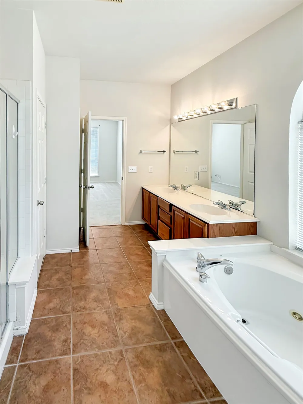 1740 Hidden Brook Drive Grand Prairie, TX 75050