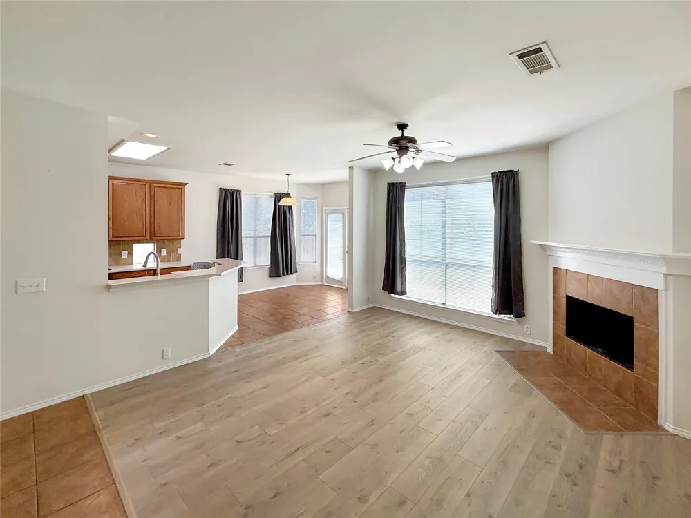 1740 Hidden Brook Drive Grand Prairie, TX 75050