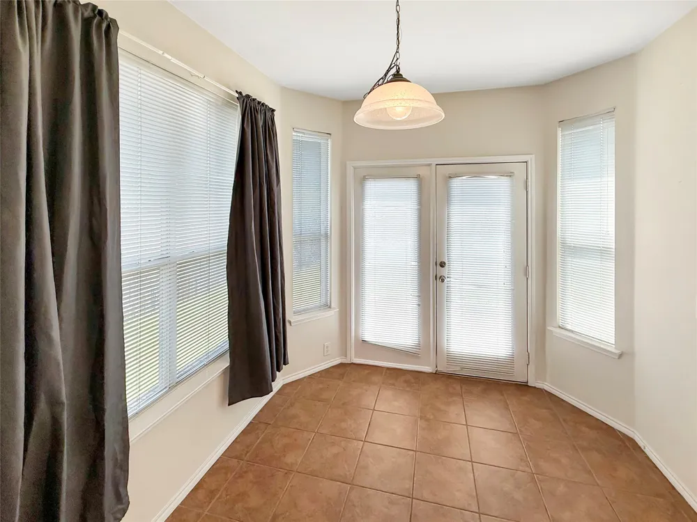 1740 Hidden Brook Drive Grand Prairie, TX 75050