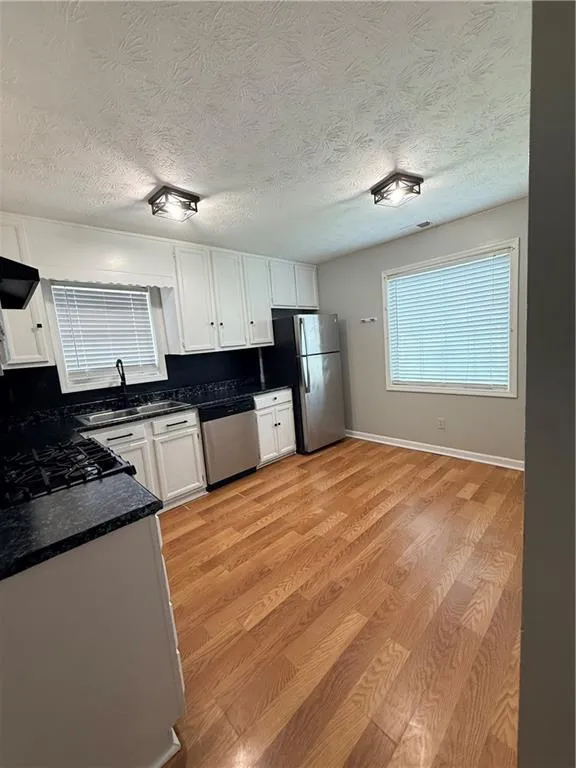 407 Sheppard Xing Court Stone Mountain, GA 30083