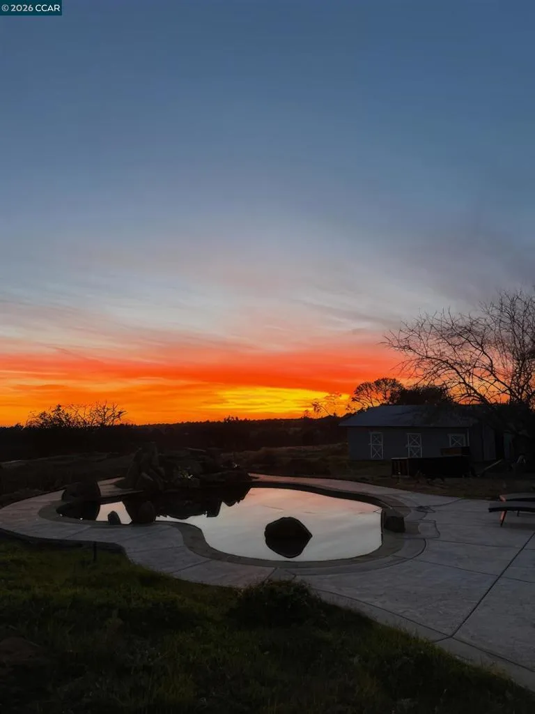 10580 Dickson Road Plymouth, CA 95669