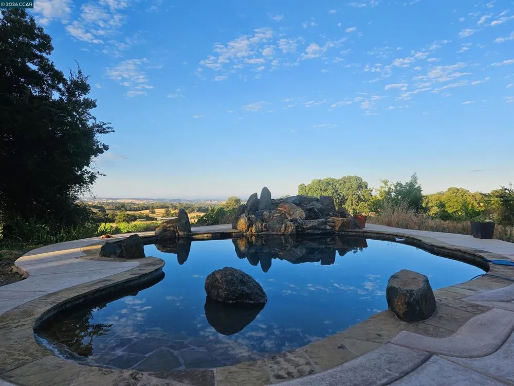 10580 Dickson Road Plymouth, CA 95669