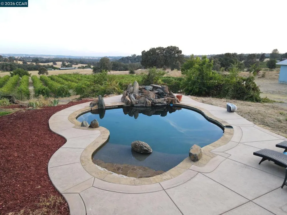 10580 Dickson Road Plymouth, CA 95669