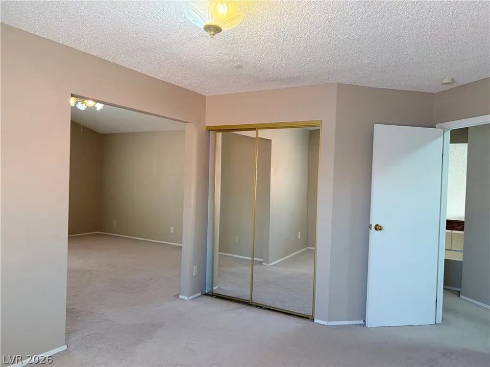2713 Brienza Way Las Vegas, NV 89117