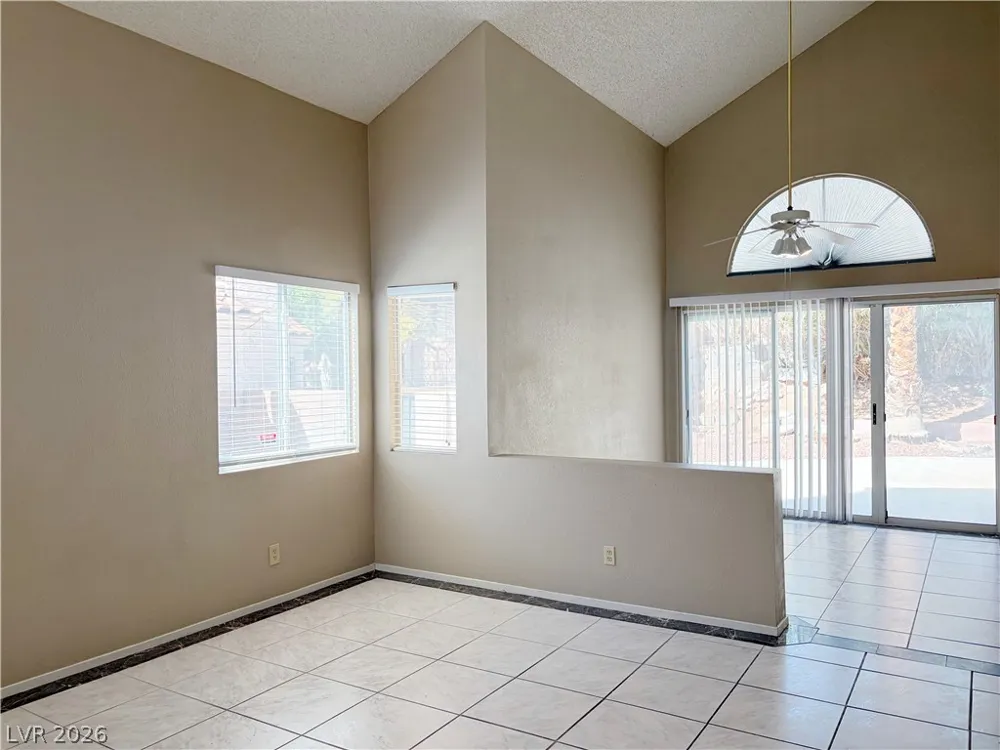 2713 Brienza Way Las Vegas, NV 89117