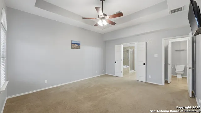 716 Hollow Rdg Schertz, TX 78108