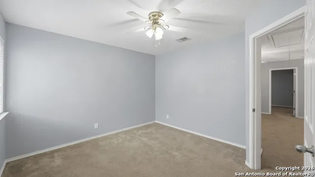 716 Hollow Rdg Schertz, TX 78108