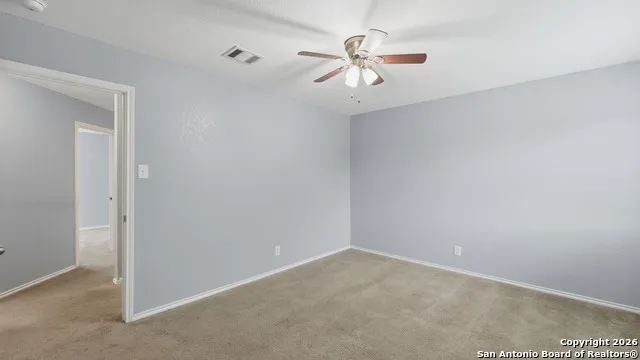 716 Hollow Rdg Schertz, TX 78108