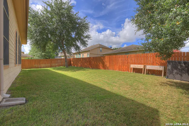 716 Hollow Rdg Schertz, TX 78108