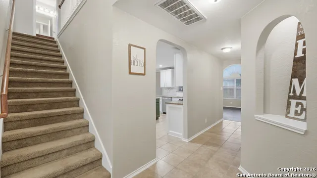 716 Hollow Rdg Schertz, TX 78108