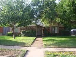 2517 Hollydale Drive