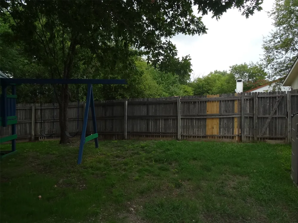 2517 Hollydale Drive Garland, TX 75044