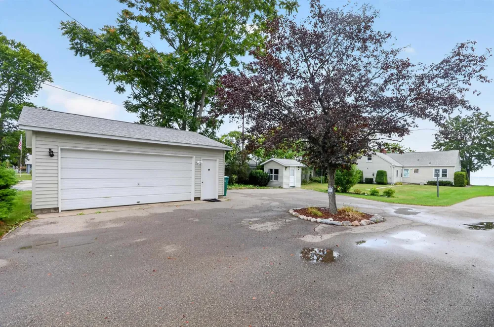 1105 Bay Drive Tawas Township, MI 48763