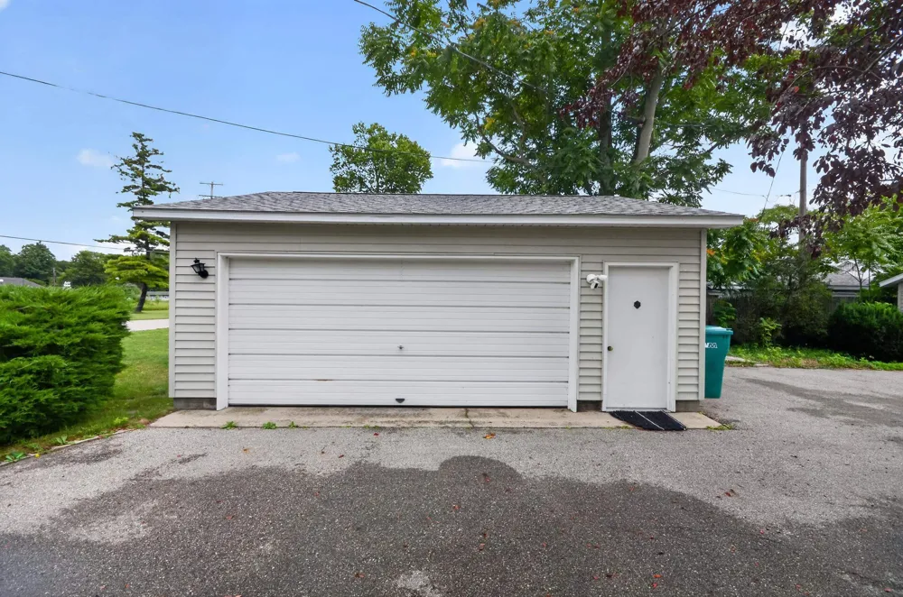 1105 Bay Drive Tawas Township, MI 48763