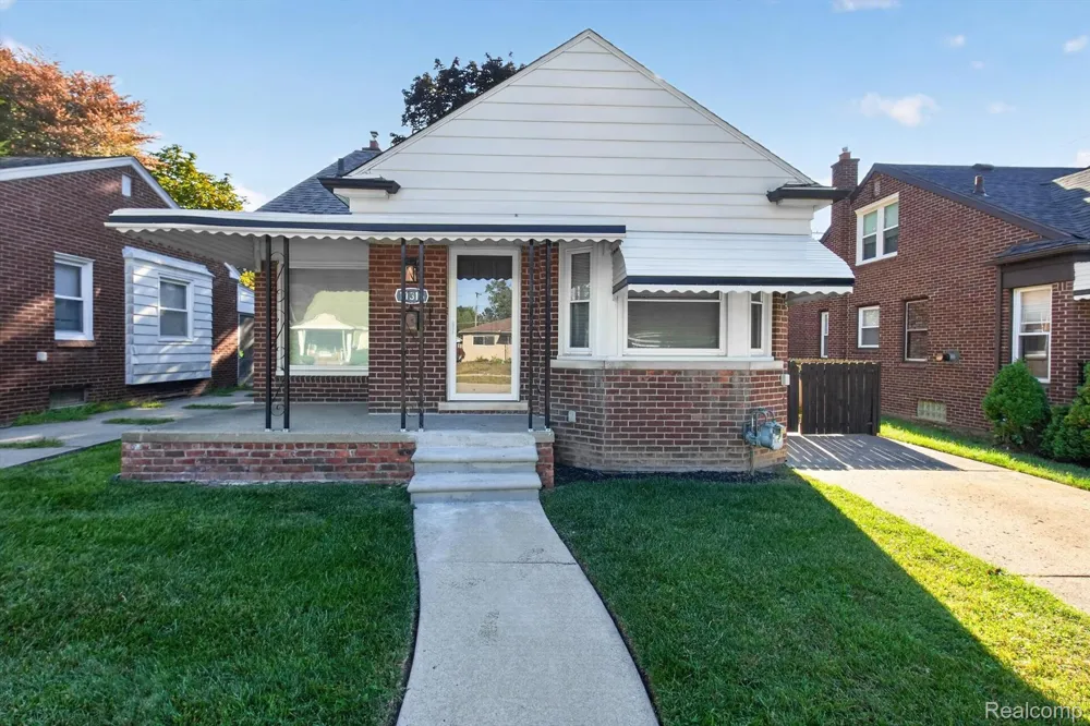 11316 Marion Redford Charter Township, MI 48239