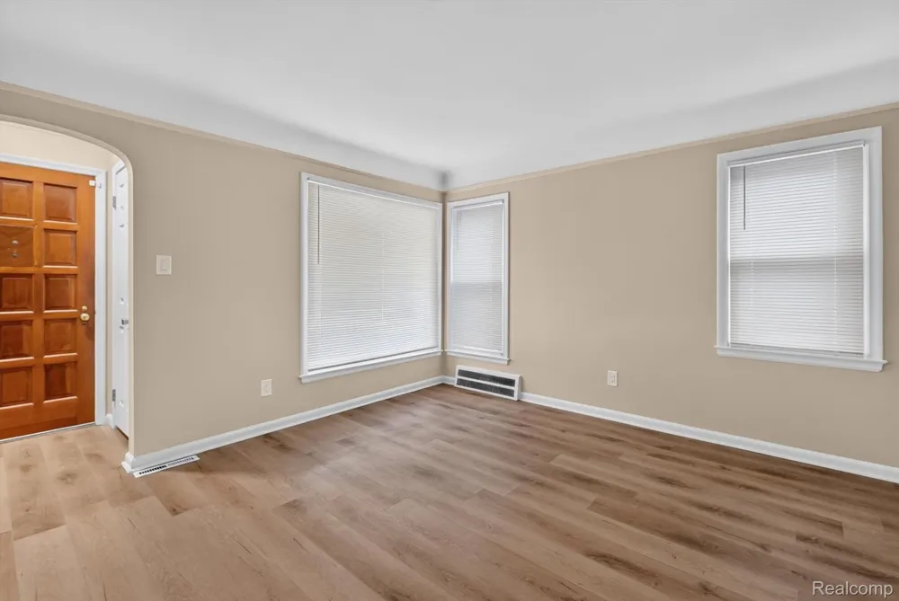 11316 Marion Redford Charter Township, MI 48239