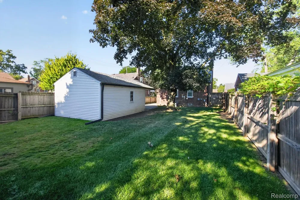11316 Marion Redford Charter Township, MI 48239