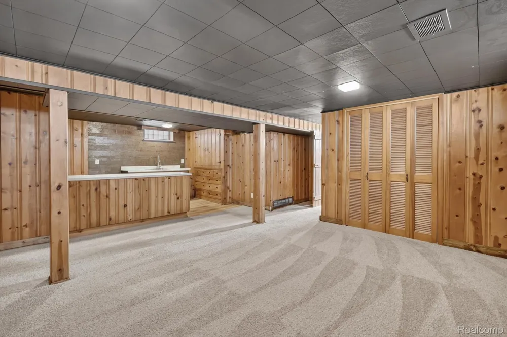 11316 Marion Redford Charter Township, MI 48239