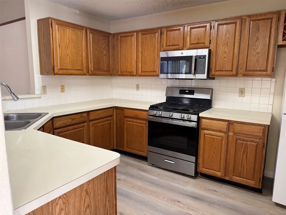 6804 Moccasin Drive Plano, TX 75023