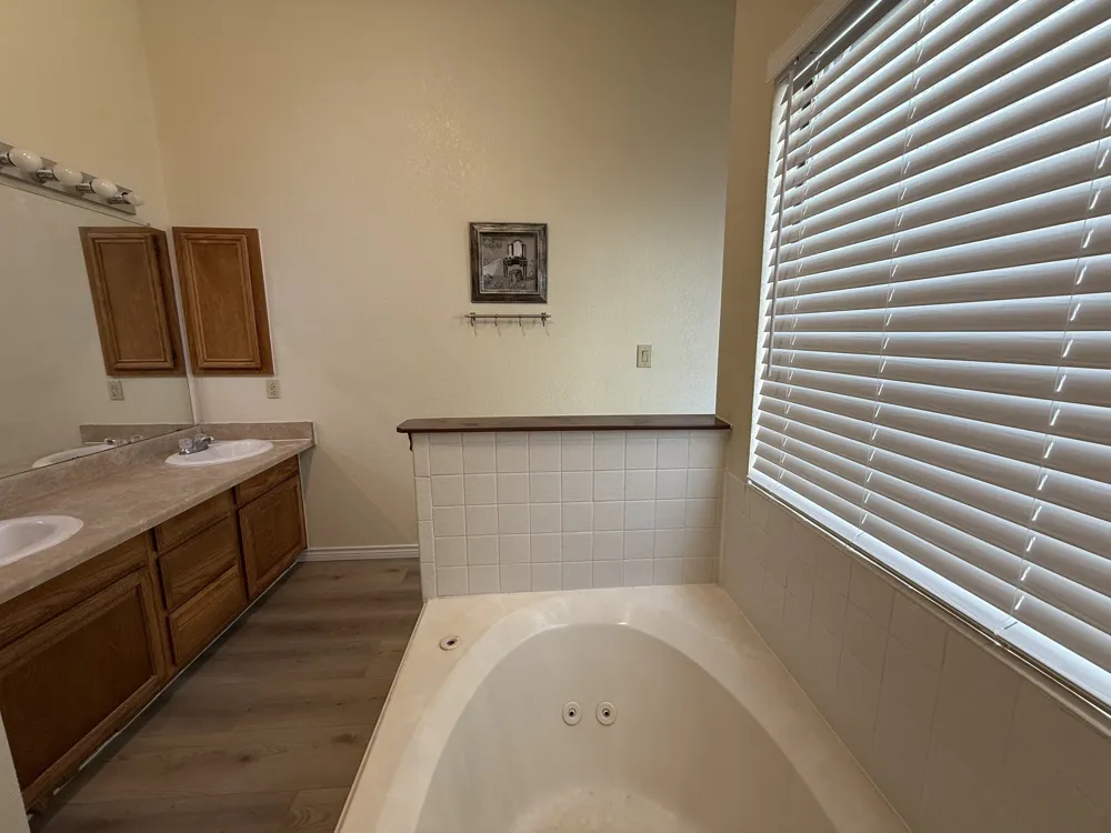 6804 Moccasin Drive Plano, TX 75023
