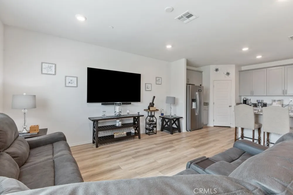29357 Lanesbridge Menifee, CA 92584