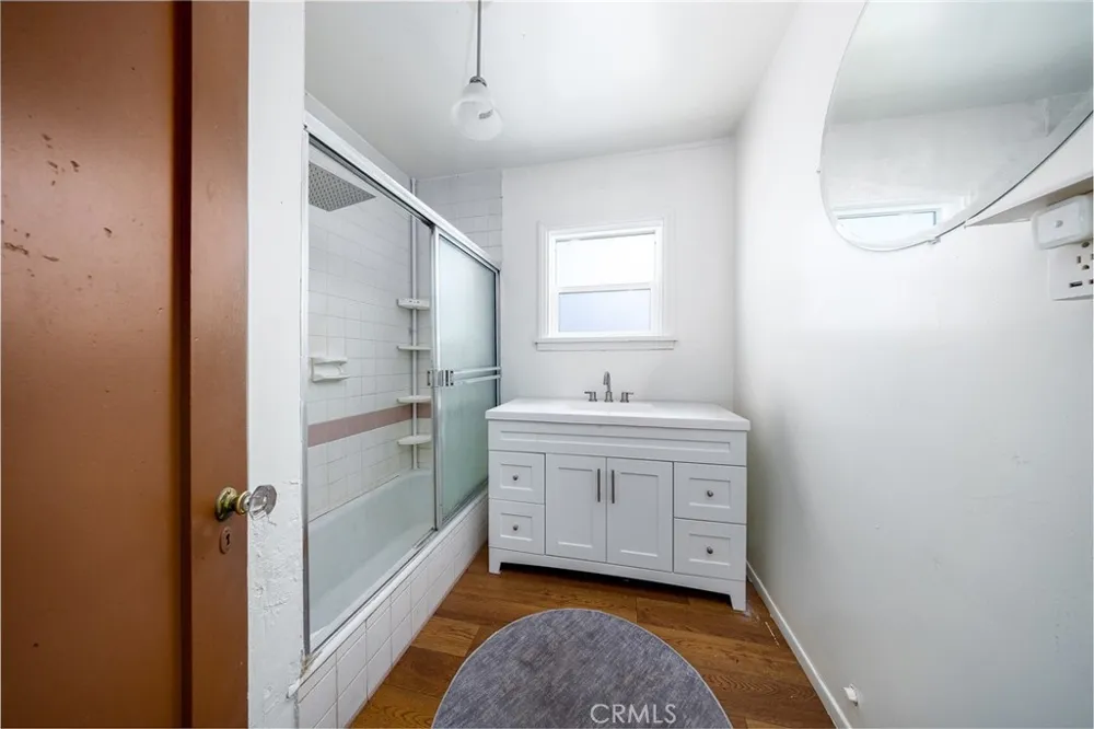 28 S Vista Place Upland, CA 91786
