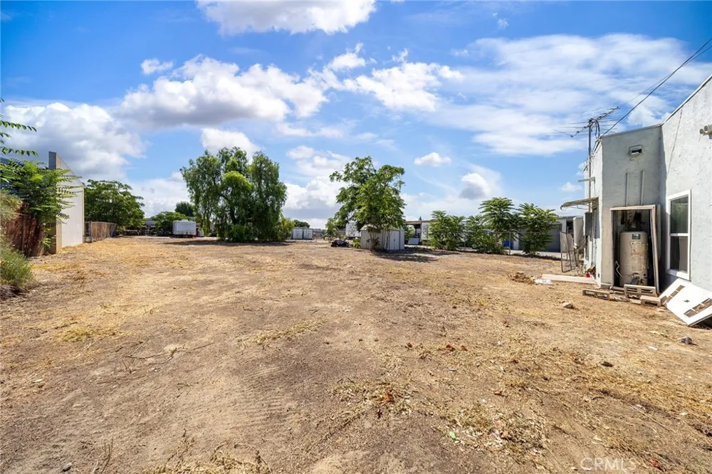 28 S Vista Place Upland, CA 91786