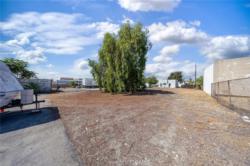 28 S Vista Place Upland, CA 91786