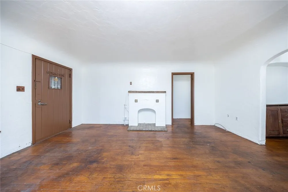 28 S Vista Place Upland, CA 91786