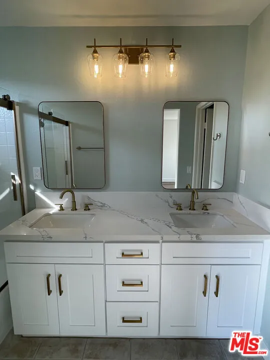 25720 Armstrong Circle #A Stevenson Ranch, CA 91381
