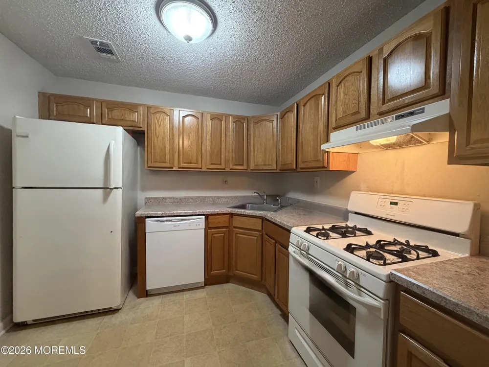 164 Frontier Way Tinton Falls, NJ 07753