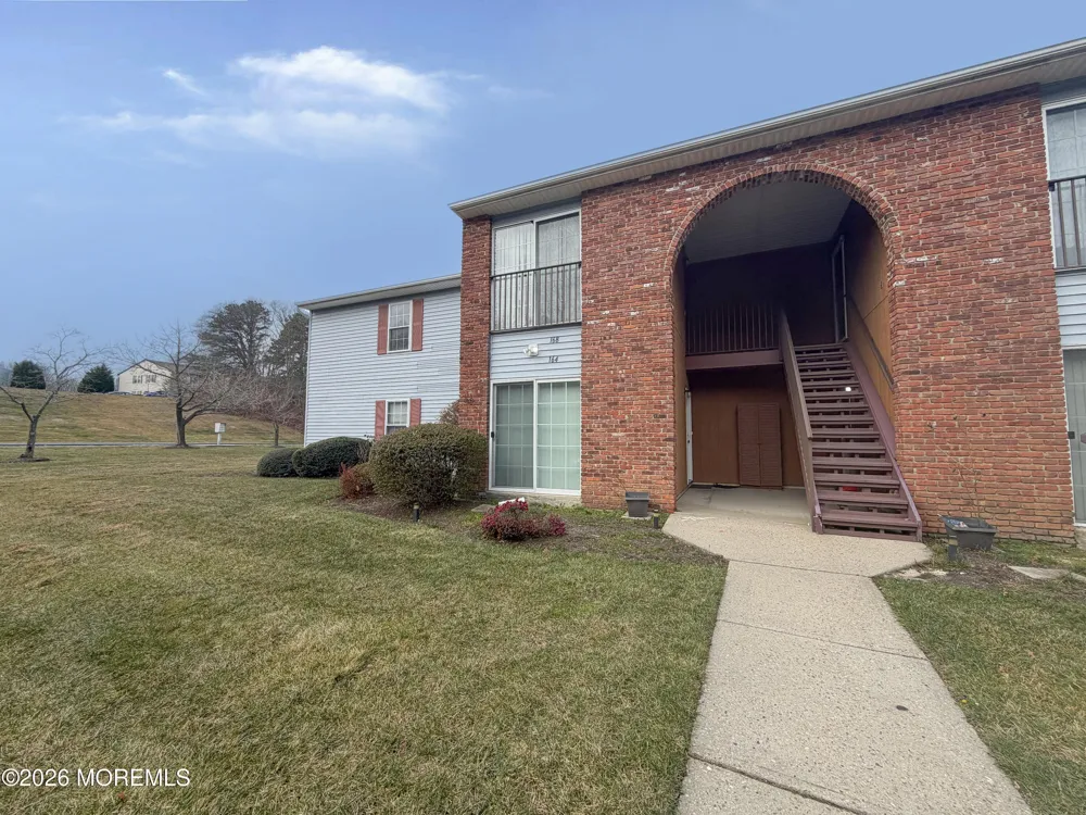 164 Frontier Way Tinton Falls, NJ 07753
