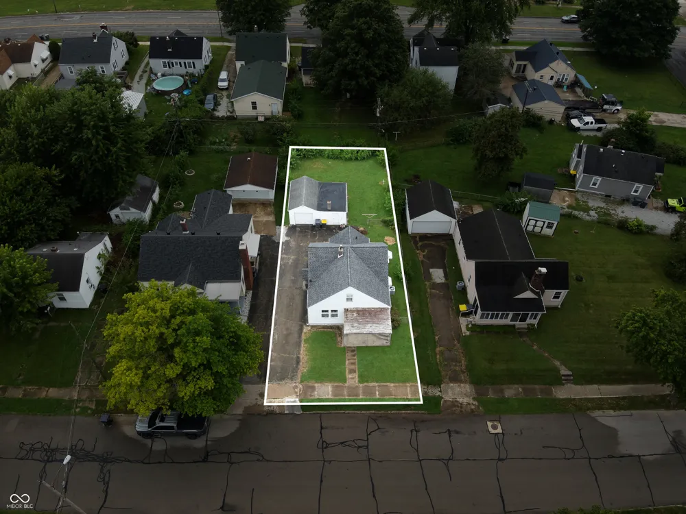 355 W 37th Street Anderson, IN 46013