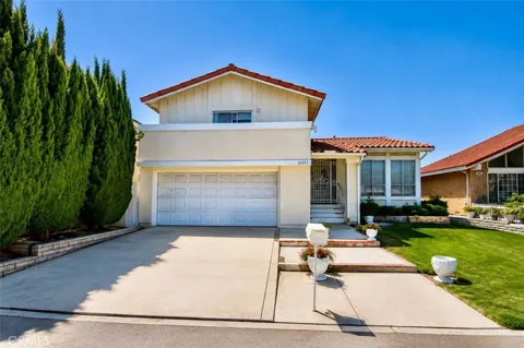 15371 Dogwood