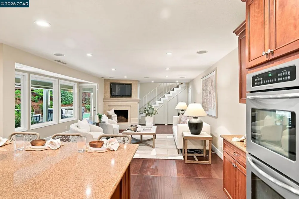 2516 Roundhill Dr Alamo, CA 94507