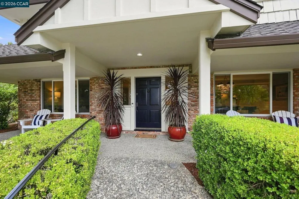 2516 Roundhill Dr Alamo, CA 94507
