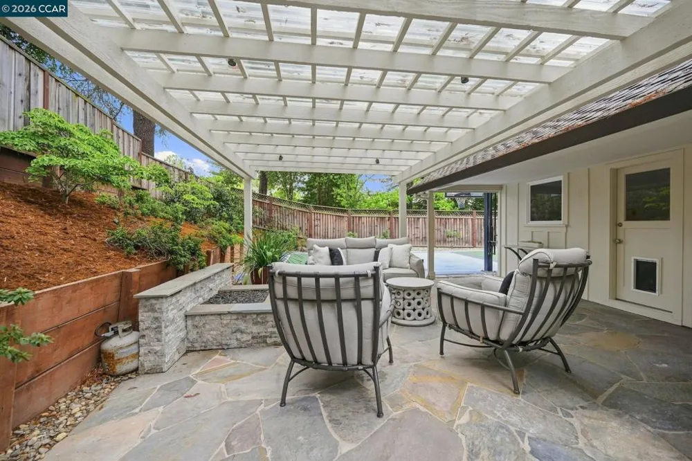 2516 Roundhill Dr Alamo, CA 94507